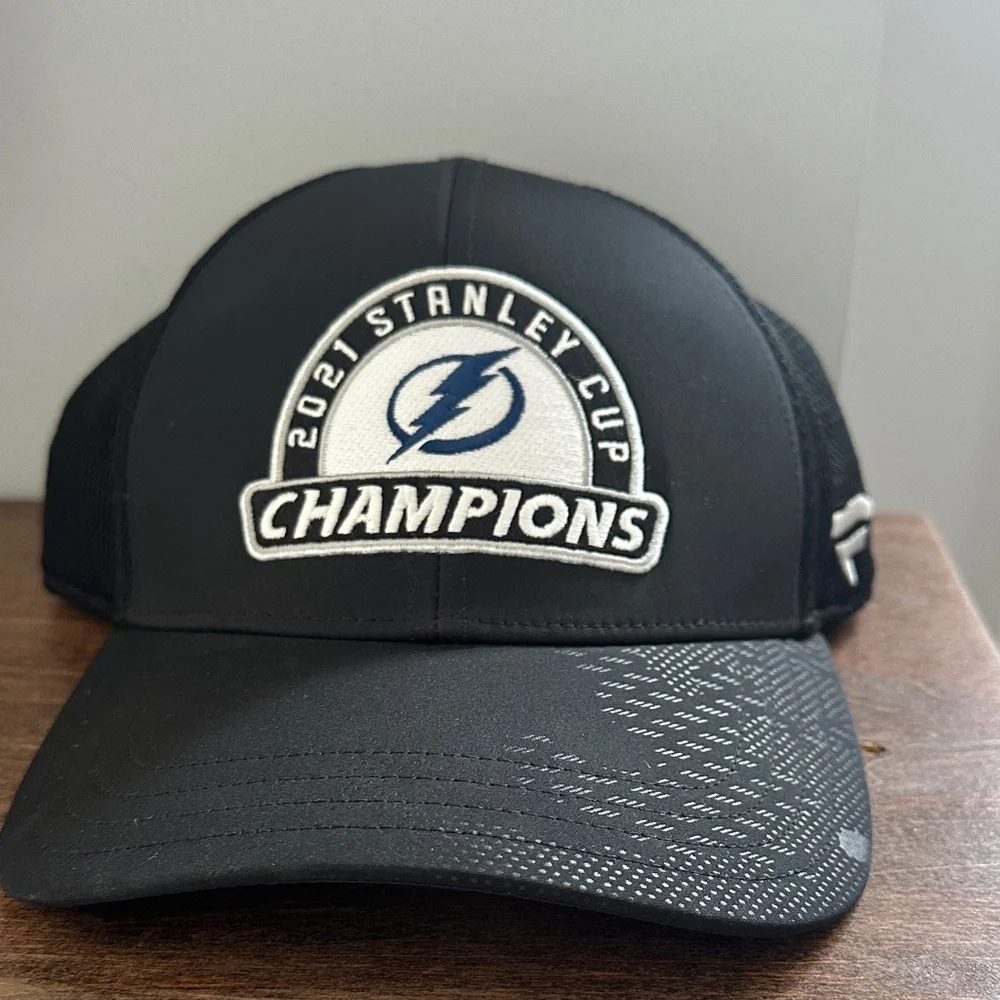 2021 Stanley Cup Champions Authentic Pro NHL Fanatics snap back hat